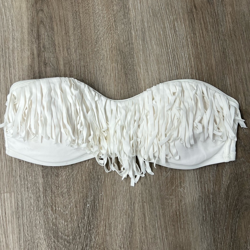 HOLLISTER STRAPLESS FRINGE BIKINI TOP